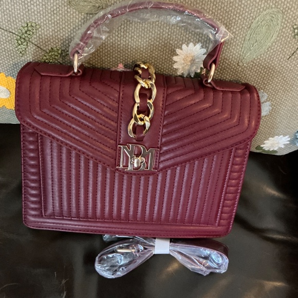 Badgley Mischka - Wine Colored Handbag NWT - Picture 4 of 5